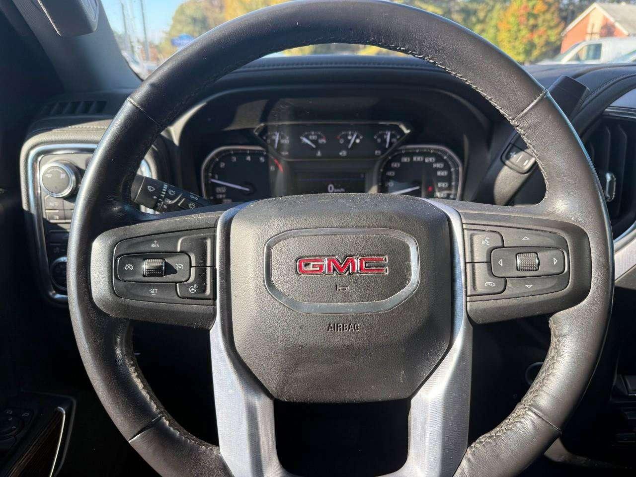 2019 GMC Sierra 1500 BEDLINER. RUNNING BOARDS. ALL WEATHER MATS. X31 OFF ROAD PKG. TRAILERING PKG. KODIAK EDITION. CERTIFIED. Photo