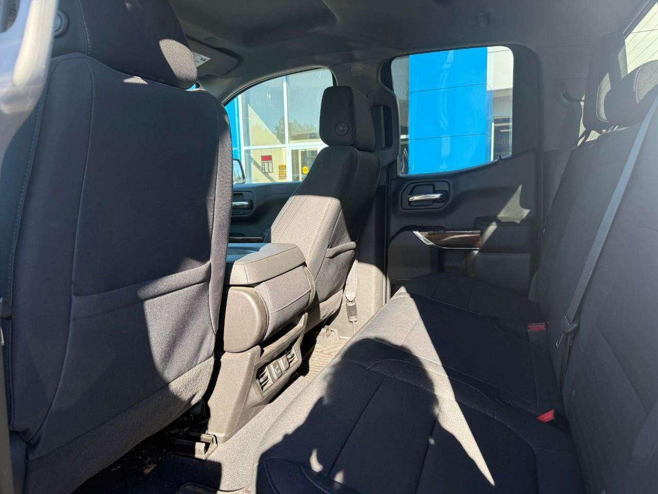 2019 GMC Sierra 1500 BEDLINER. RUNNING BOARDS. ALL WEATHER MATS. X31 OFF ROAD PKG. TRAILERING PKG. KODIAK EDITION. CERTIFIED. Photo