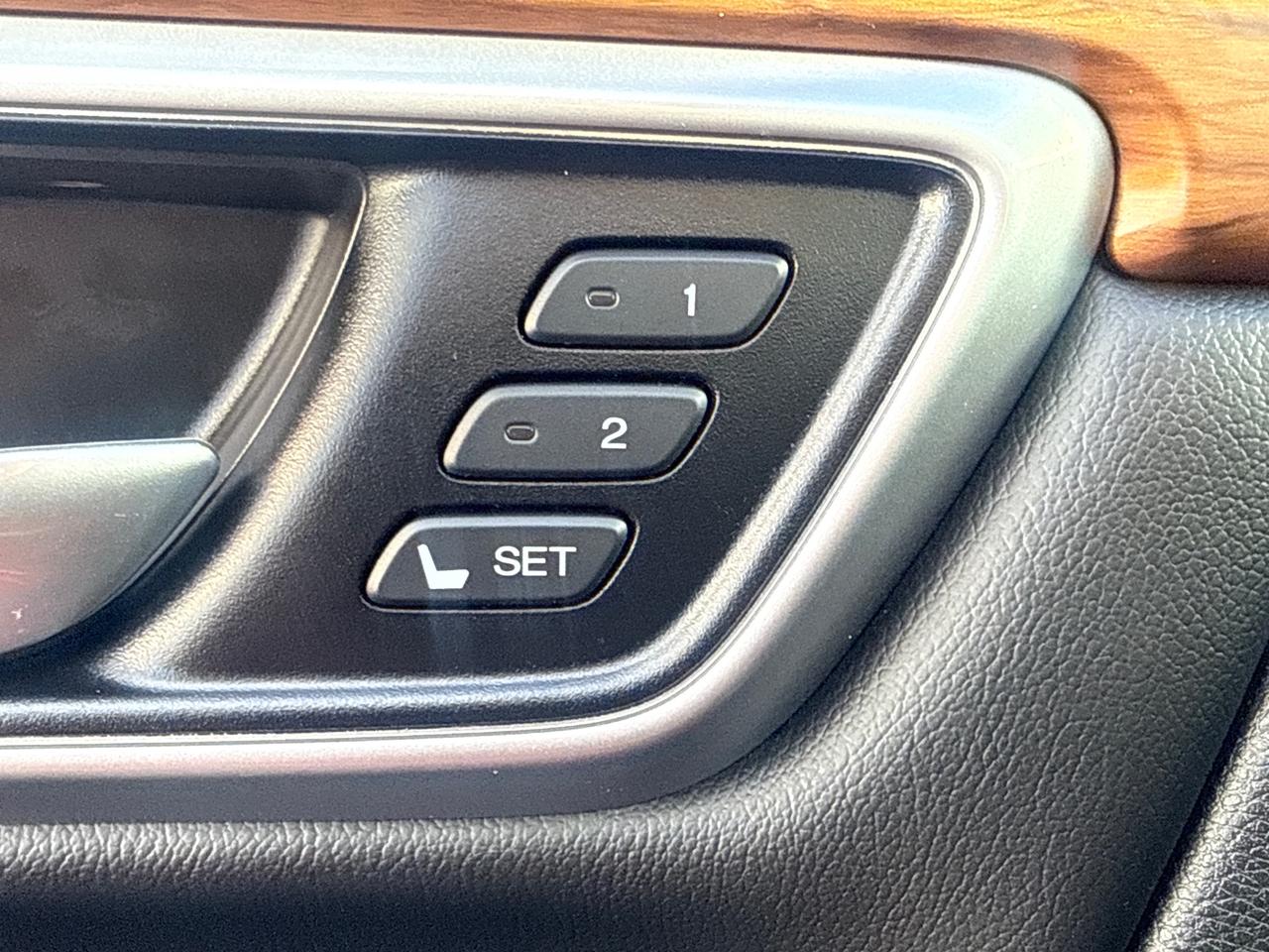 2020 Honda CR-V Touring 4dr All-wheel Drive Photo