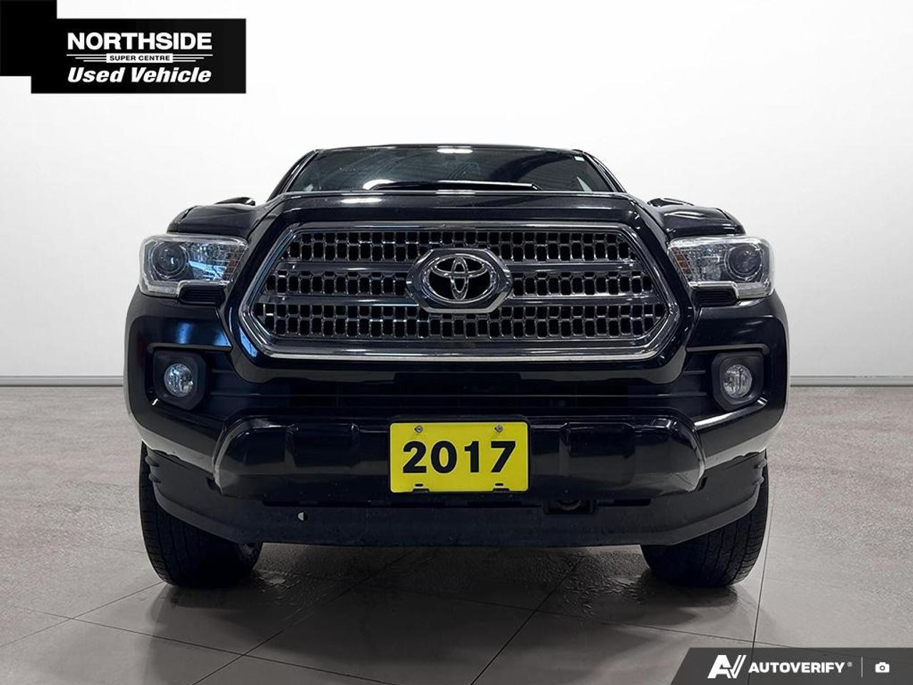 2017 Toyota Tacoma 4WD Double Cab V6 Auto SR5 Photo1