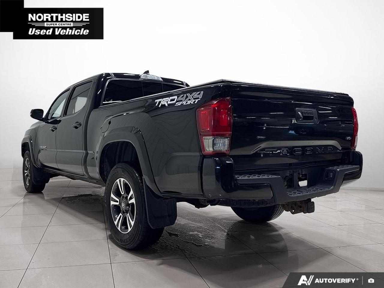 2017 Toyota Tacoma 4WD Double Cab V6 Auto SR5 Photo