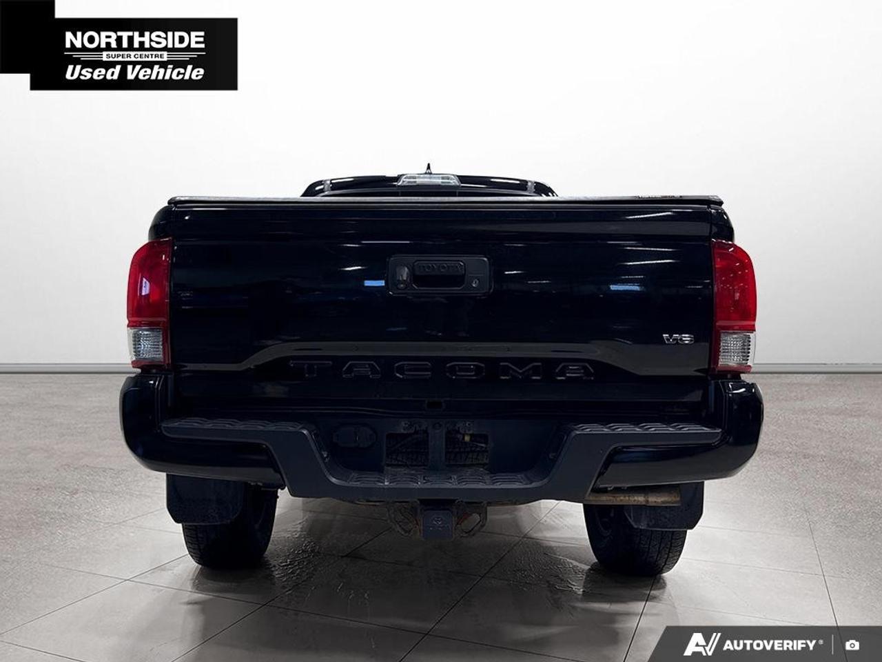 2017 Toyota Tacoma 4WD Double Cab V6 Auto SR5 Photo