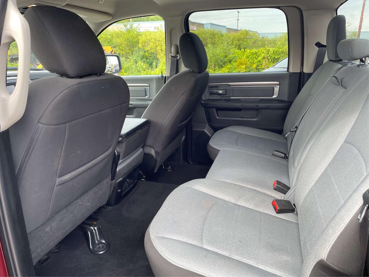 2023 RAM 1500 SLT/HEMI PWR/TOW BOSS/ALLOYS/WE FINANCE ALL CREDIT Photo