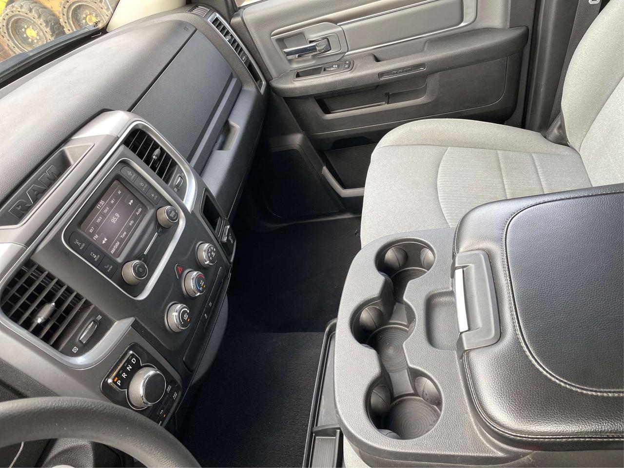 2023 RAM 1500 SLT/HEMI PWR/TOW BOSS/ALLOYS/WE FINANCE ALL CREDIT Photo