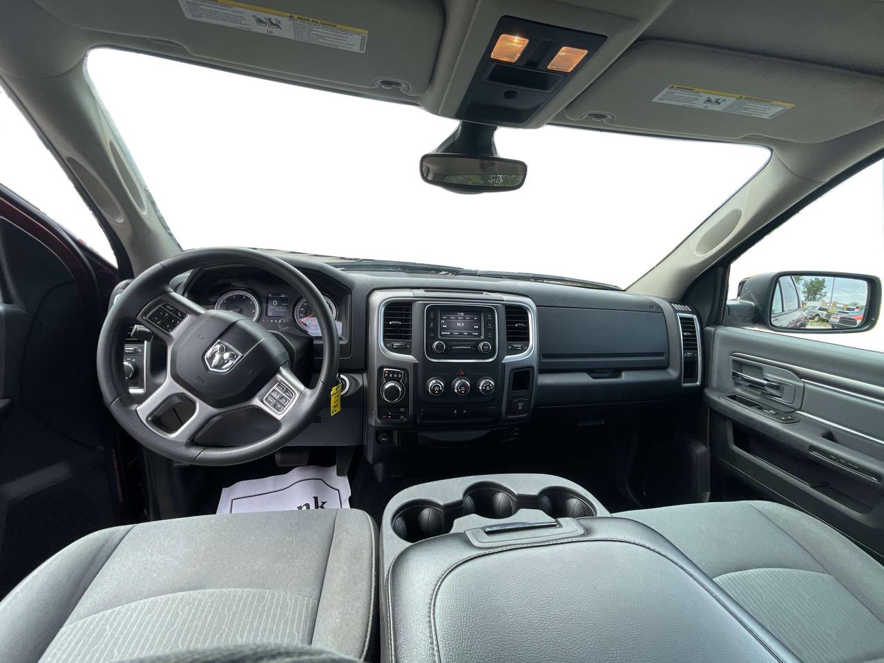 2023 RAM 1500 SLT/HEMI PWR/TOW BOSS/ALLOYS/WE FINANCE ALL CREDIT Photo