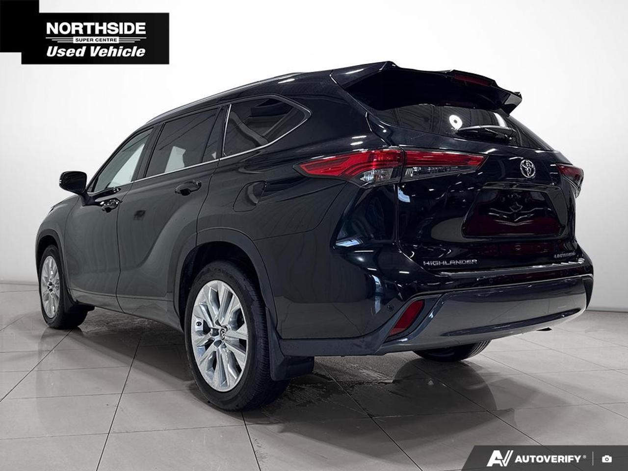 2022 Toyota Highlander LIMITED AWD Photo