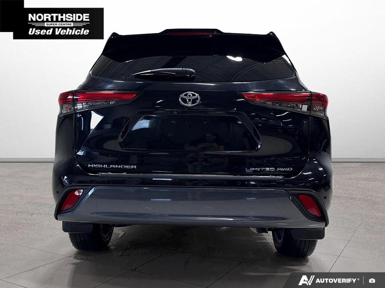 2022 Toyota Highlander LIMITED AWD Photo