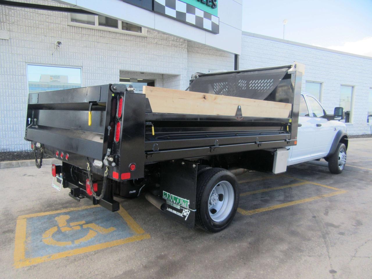 2024 RAM 5500 CREW CAB HD 4X4 DIESEL 12FT STEEL DUMP BOX Photo