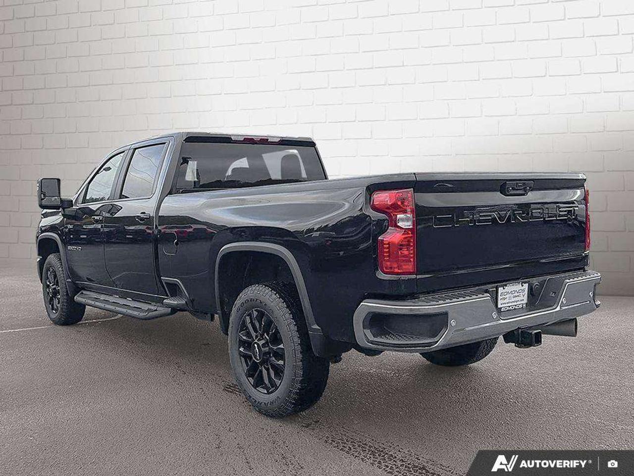 2025 Chevrolet Silverado 3500 Heated Seats   Remote Start   Trailer Brake Controller Photo2
