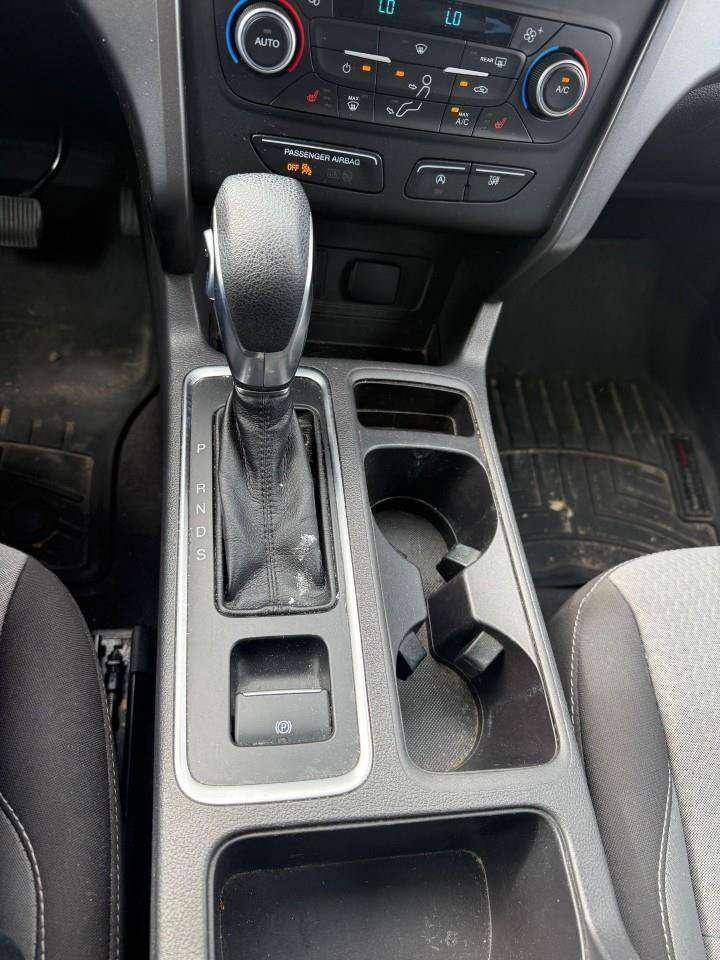 2019 Ford Escape ALL WEATHER MATS. KEYLESS ENTRY/ KEY PAD. REMOTE START. HEATED WIPER PARK. HEATED FRONT SEATS. CERTIFIED. Photo