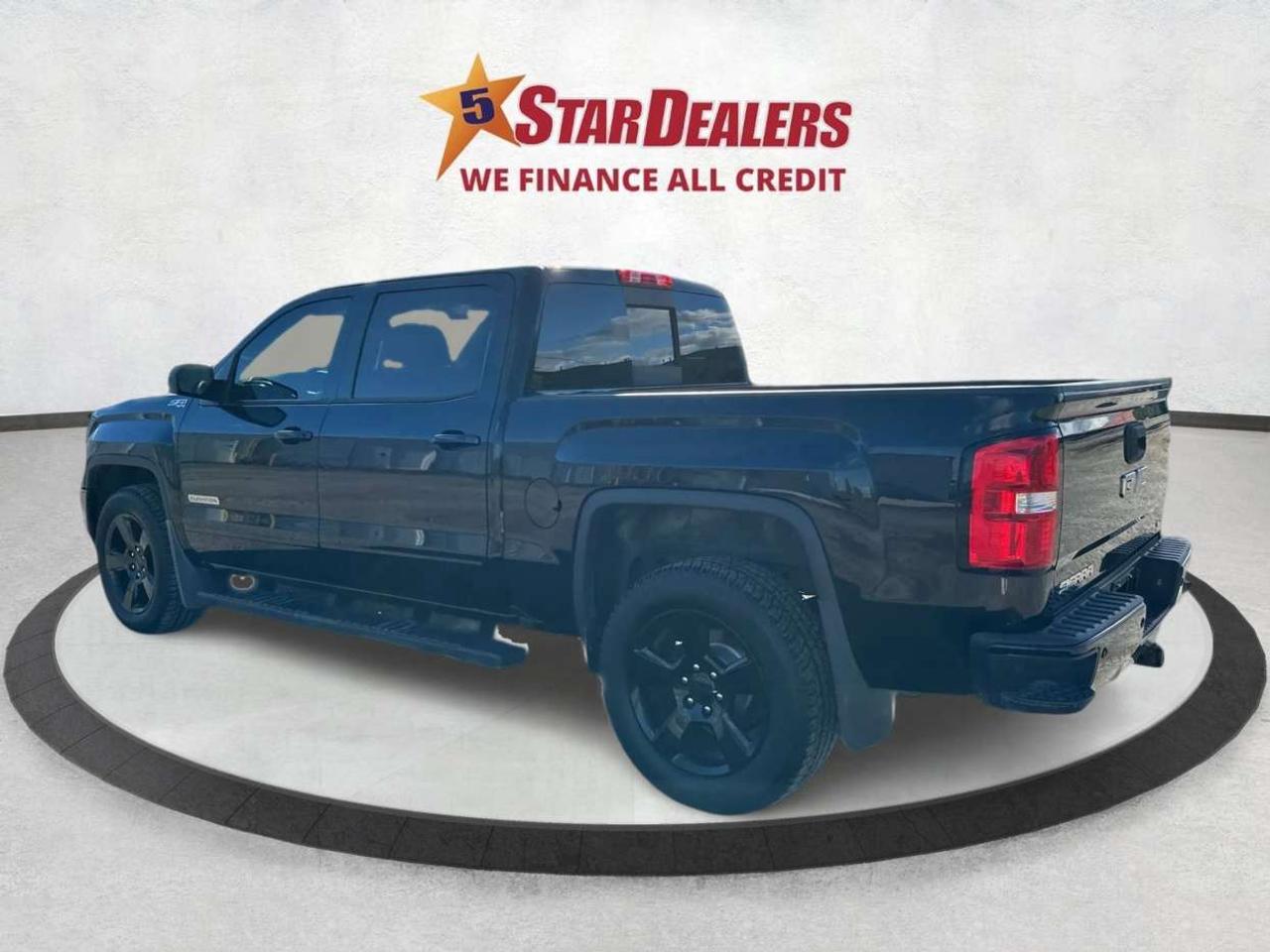 2017 GMC Sierra 1500 SLE/Z71/ELEVATION/V8/AWD/WE FINANCE ALL CREDIT! Photo4