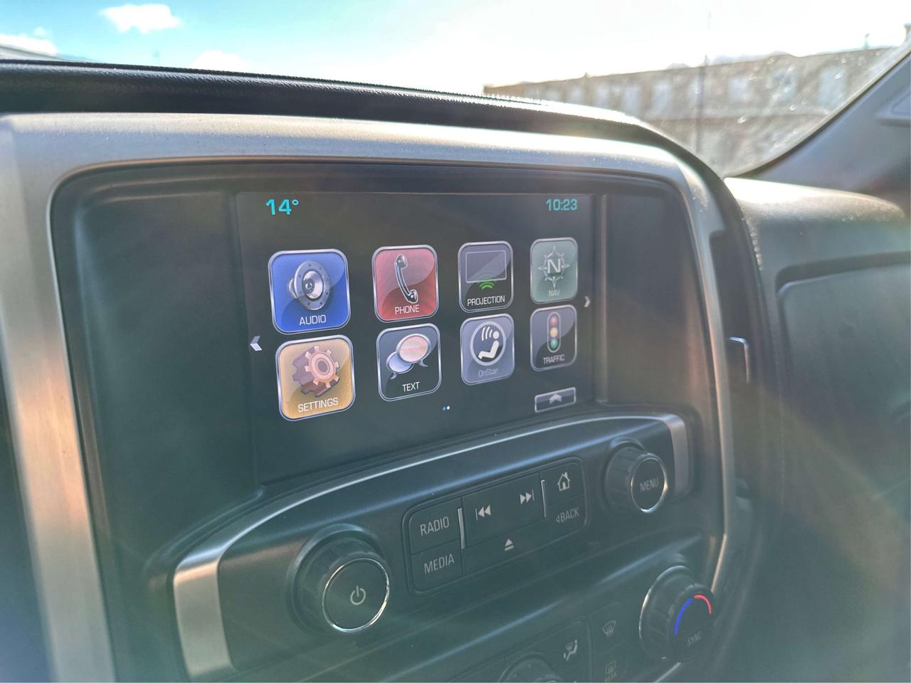 2017 GMC Sierra 1500 SLE/Z71/ELEVATION/V8/AWD/WE FINANCE ALL CREDIT! Photo