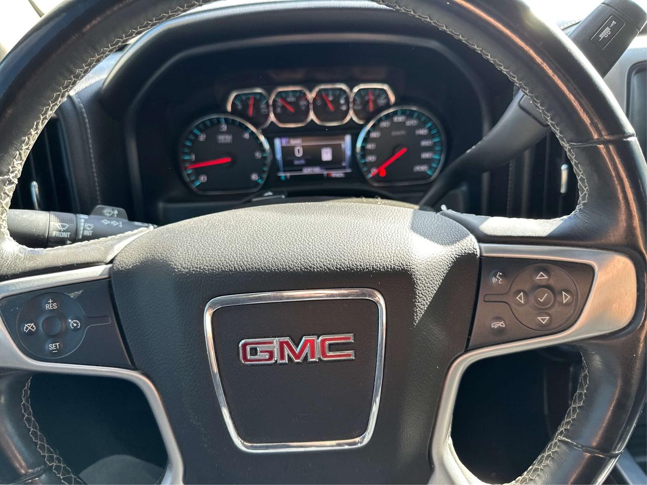 2017 GMC Sierra 1500 SLE/Z71/ELEVATION/V8/AWD/WE FINANCE ALL CREDIT! Photo