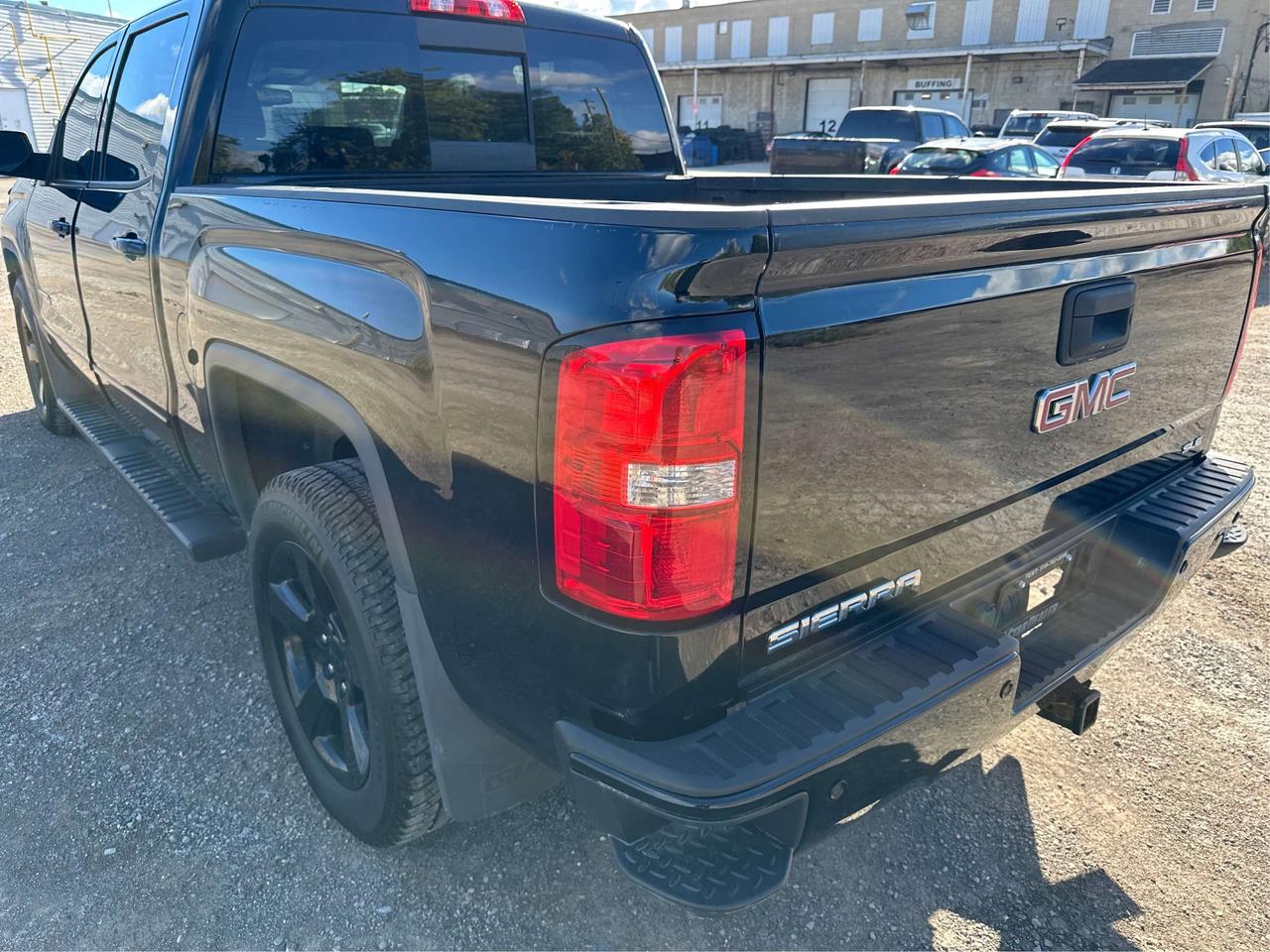 2017 GMC Sierra 1500 SLE/Z71/ELEVATION/V8/AWD/WE FINANCE ALL CREDIT! Photo