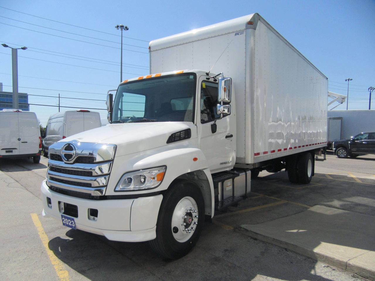 2023 Hino L7 WITH 26FT BOX LARGE ALUMINUM POWER LIFTGATE Photo