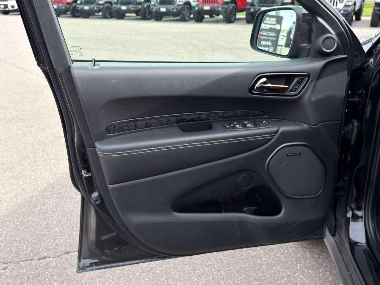 2024 Dodge Durango 6.2L SRT HEMI V8   ACCIDENT FREE   SUNROOF Photo