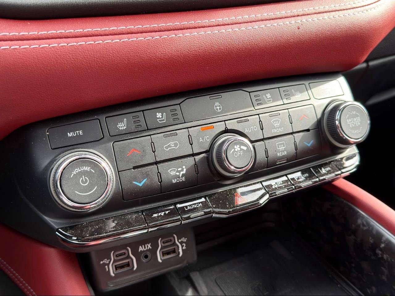 2024 Dodge Durango 6.2L SRT HEMI V8   ACCIDENT FREE   SUNROOF Photo
