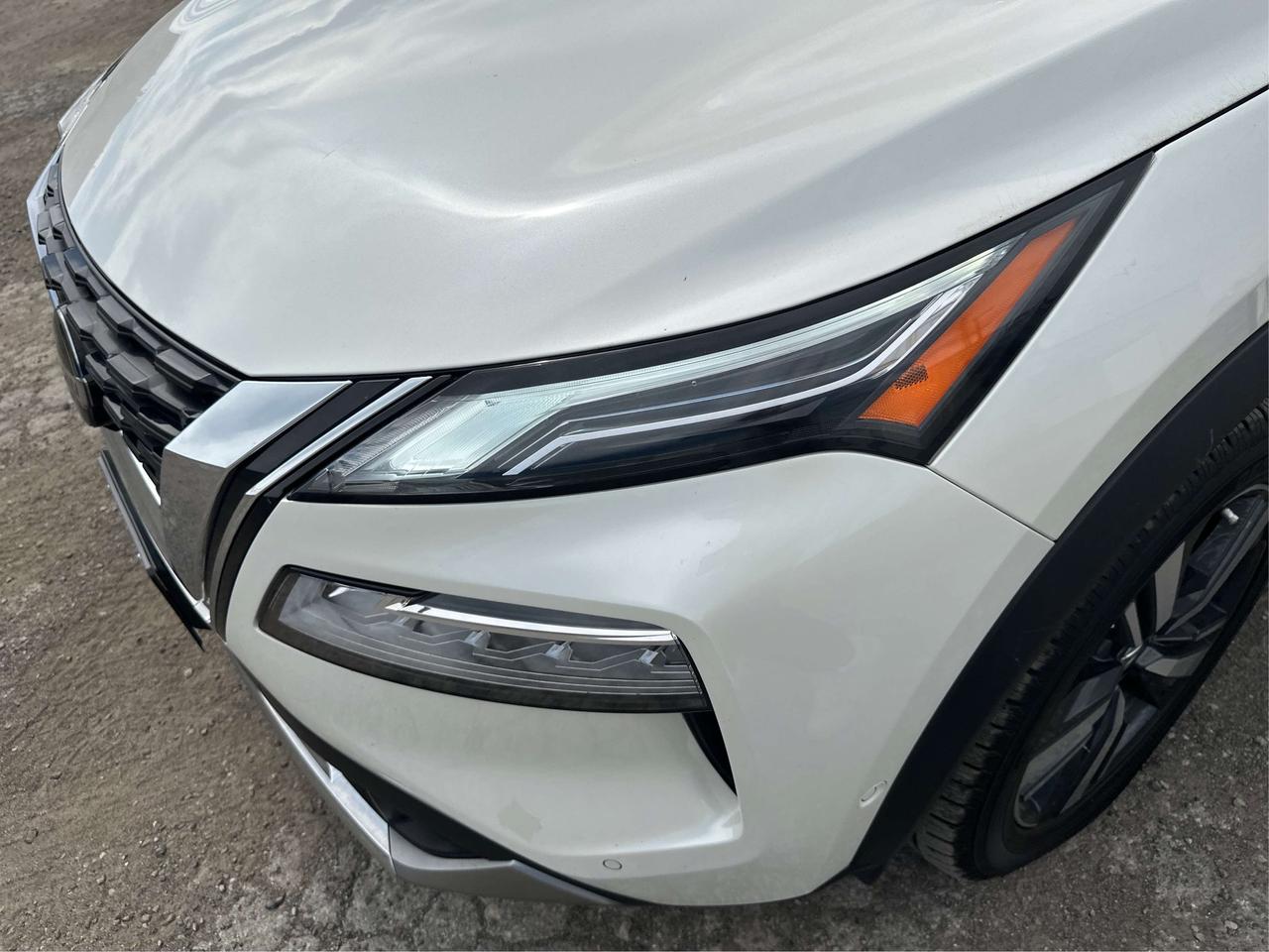 2021 Nissan Rogue PLATINUM/AWD/PANO/LOADED/WE FINANCE ALL CREDIT! Photo