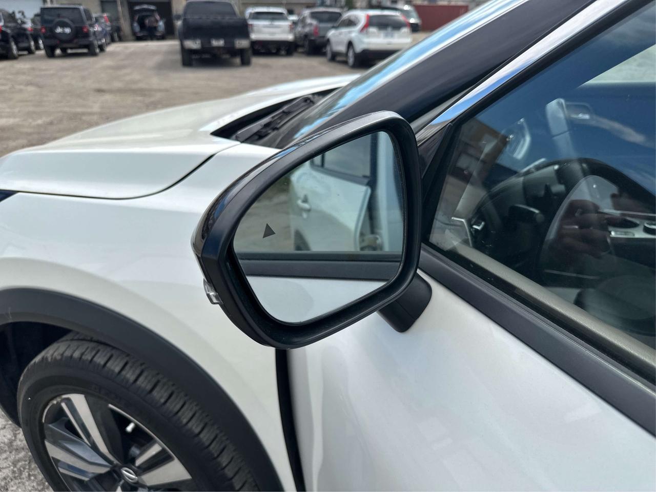 2021 Nissan Rogue PLATINUM/AWD/PANO/LOADED/WE FINANCE ALL CREDIT! Photo