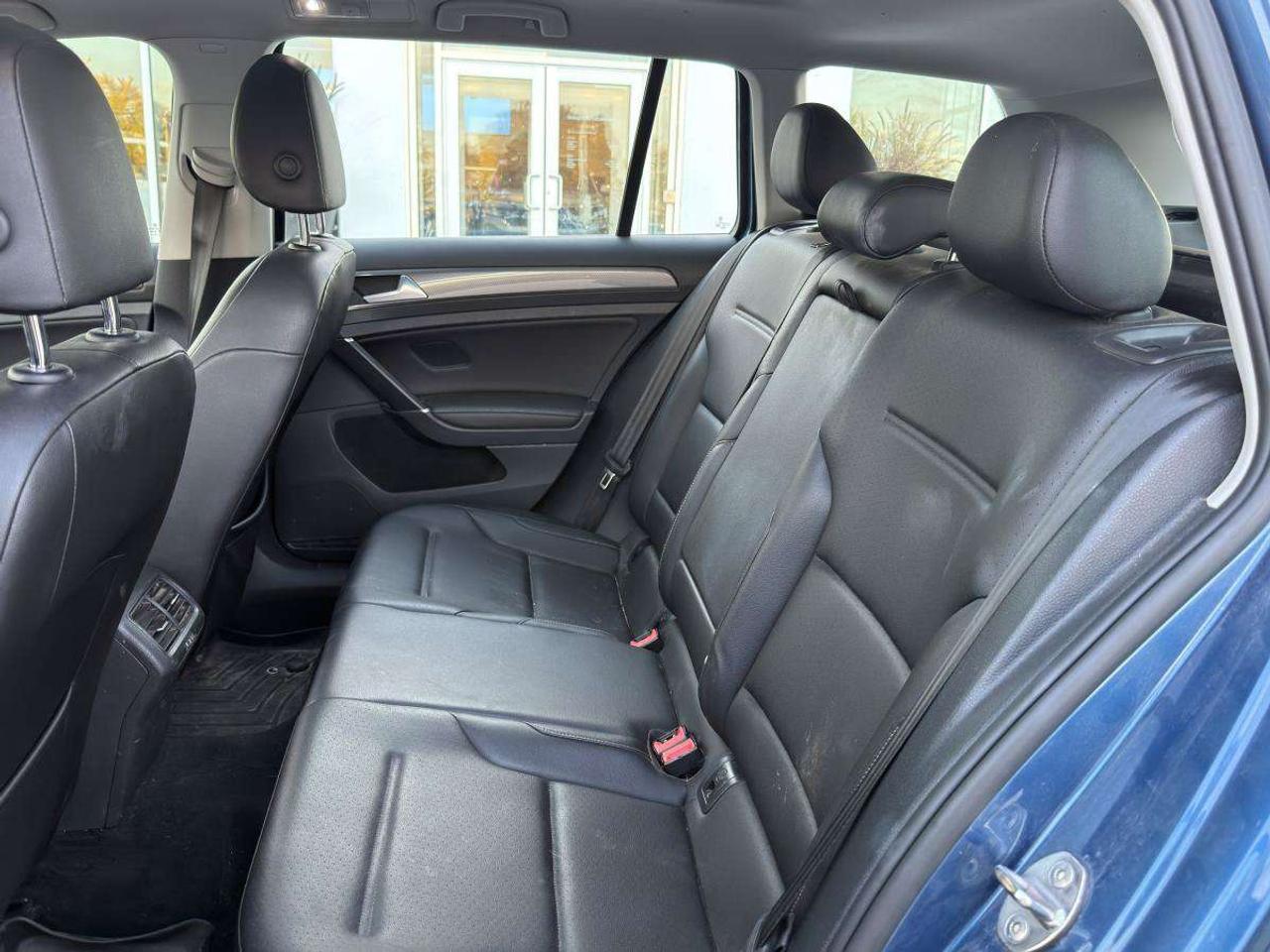 2019 Volkswagen Golf AS-TRADED, APPLE CARPLAY, AWD, SUNROOF Photo