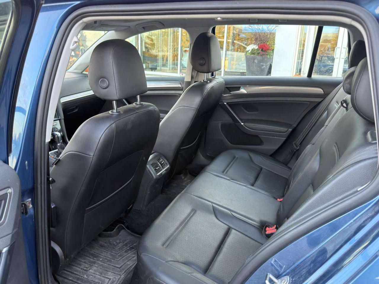 2019 Volkswagen Golf AS-TRADED, APPLE CARPLAY, AWD, SUNROOF Photo
