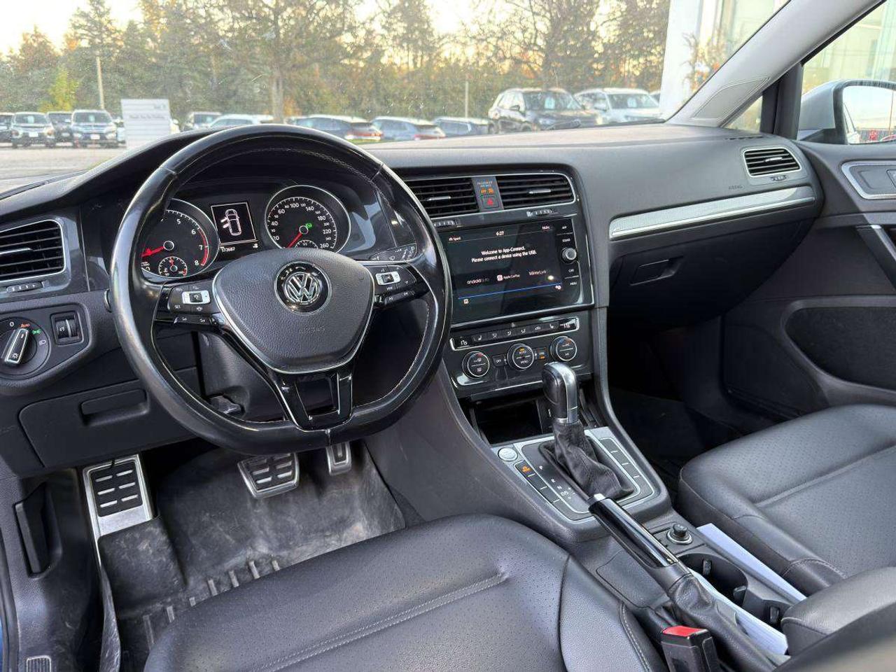 2019 Volkswagen Golf  Photo