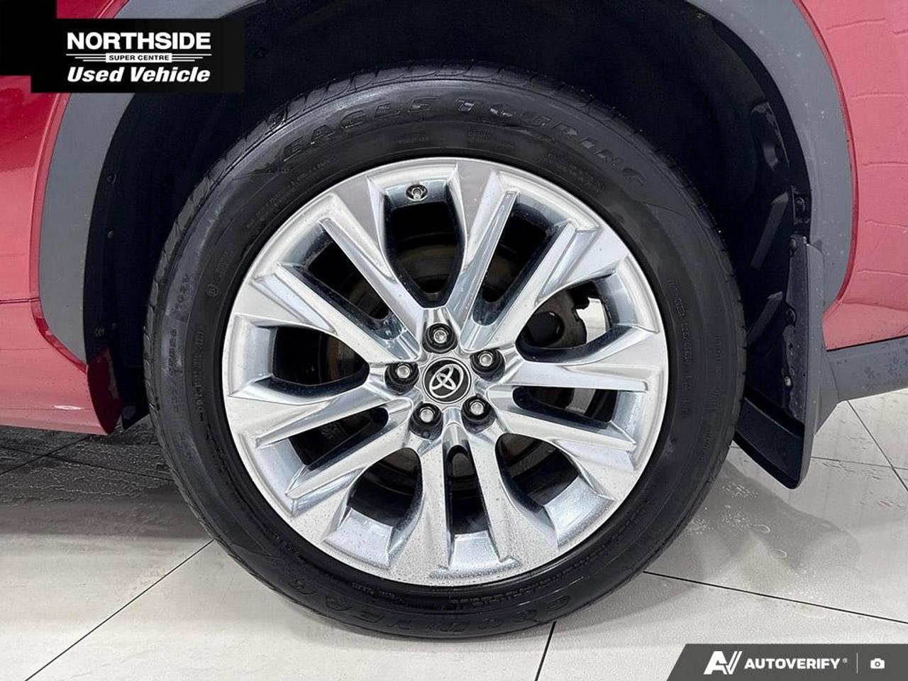 2023 Toyota Highlander LIMITED AWD Photo