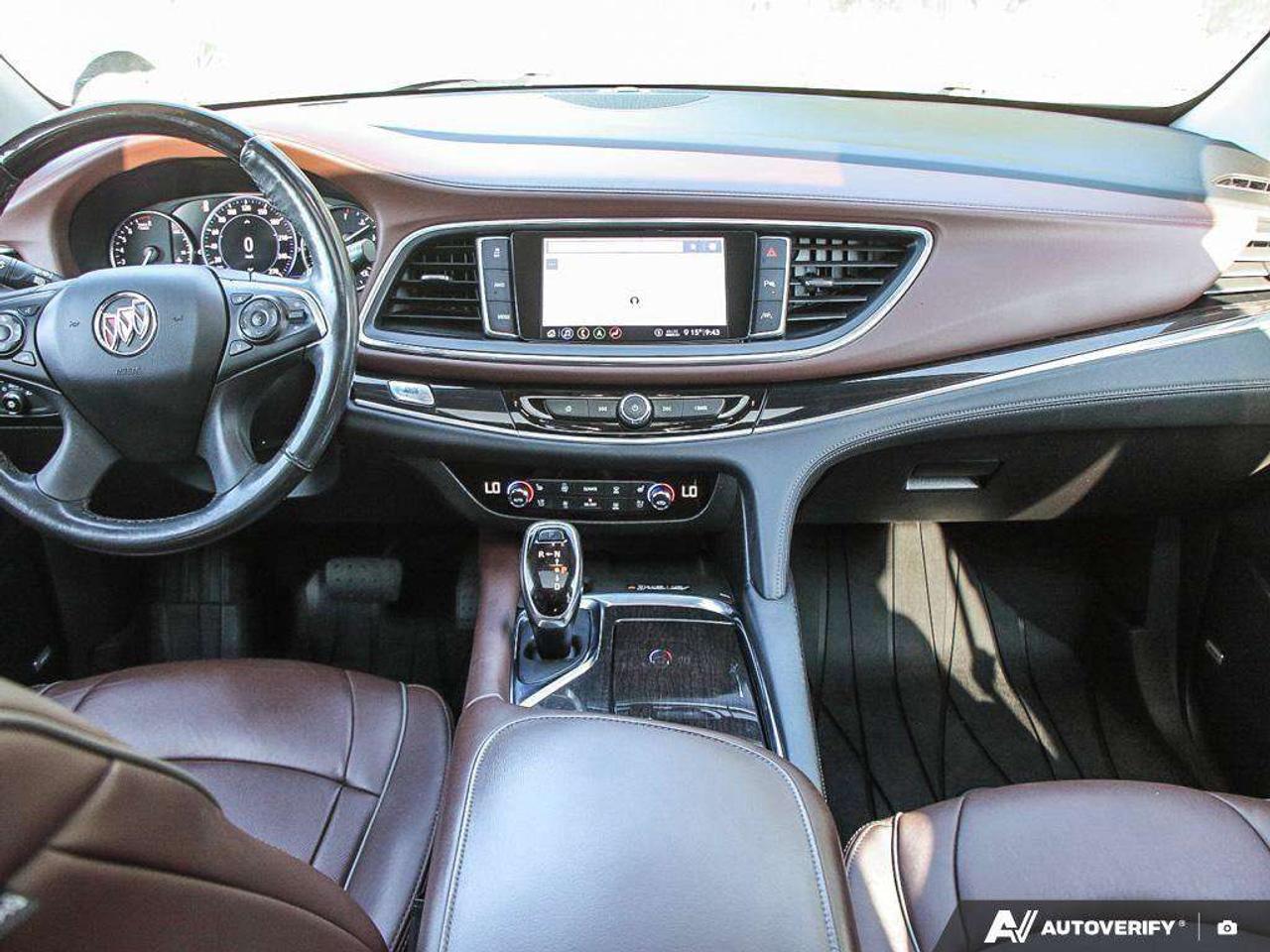 2021 Buick Enclave AVENIR, 3.6L V6, AWD, ALLOYS, LEATHER, 7-PASSENGER, NAVIGATION, CERTIFIED AS-TRADED! Photo