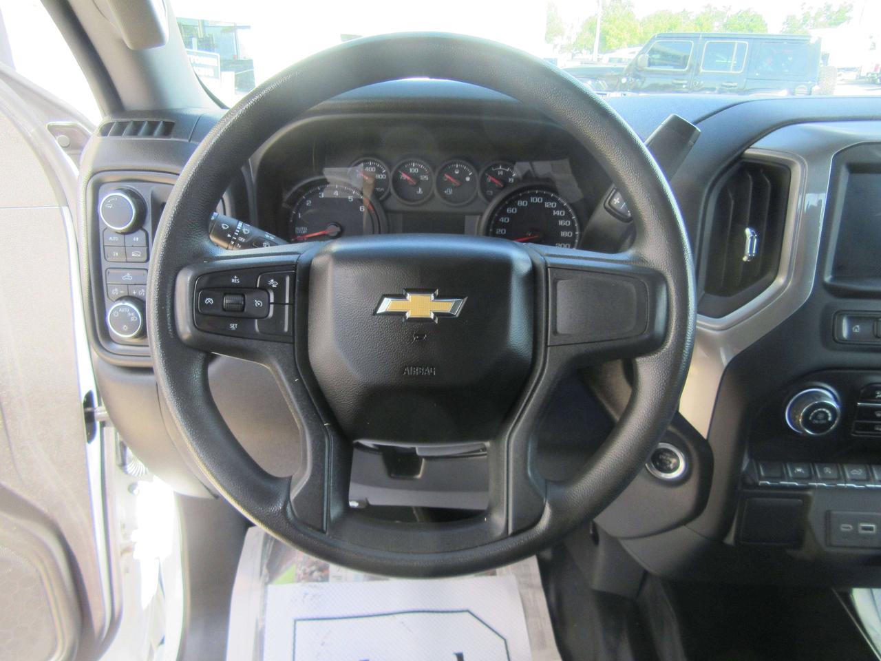 2024 Chevrolet Silverado 1500 CREW CAB 4X4 6.5FT BOX Photo