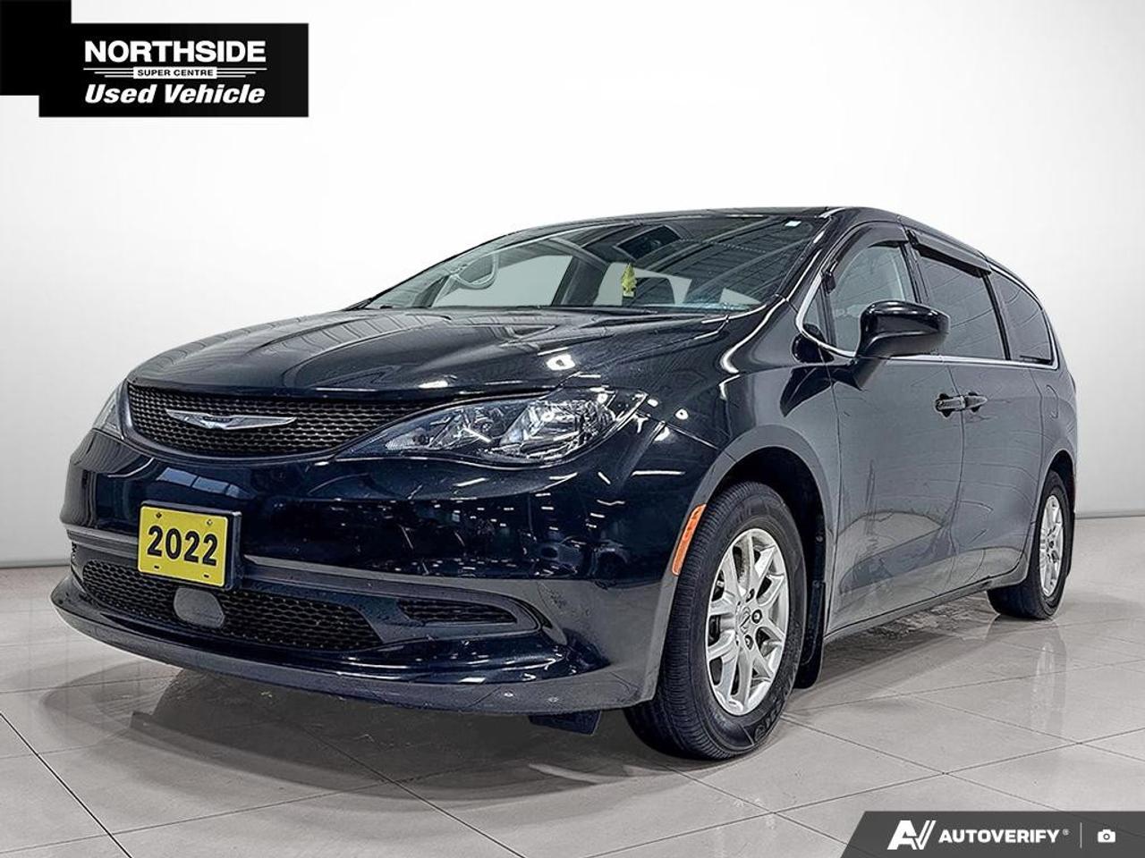 2022 Chrysler Grand Caravan SXT 2WD Photo0