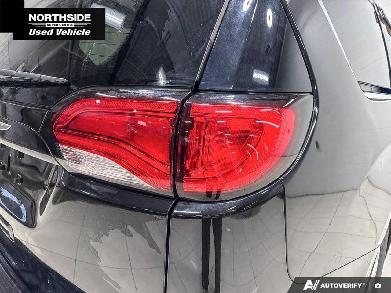 2022 Chrysler Grand Caravan SXT 2WD Photo