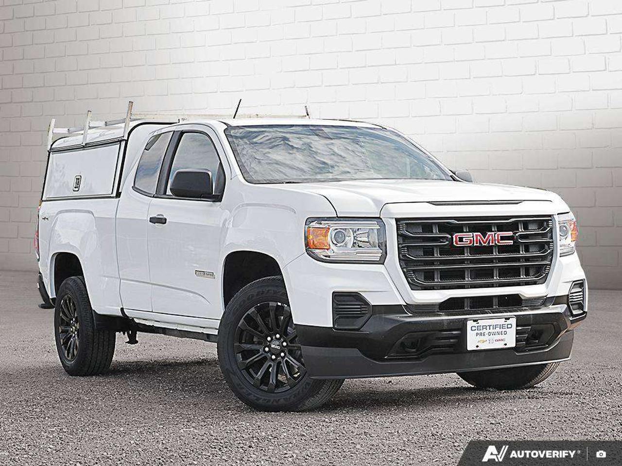 2022 GMC Canyon 3.6L V6, 4X4, ALLOYS, CLOTH, 1-OWNER, MACMASTER ORIGINAL, CERTIFIED AS-TRADED! Photo