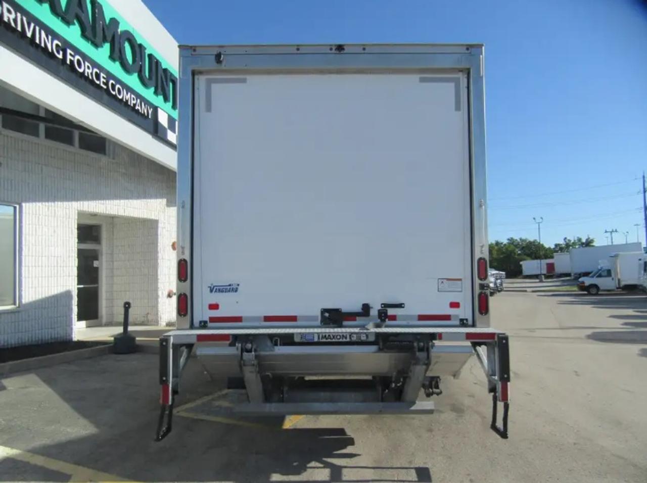 2024 Isuzu NRR DIESEL 20FT HIGH & WIDE BOX POWER LIFTGATE Photo3