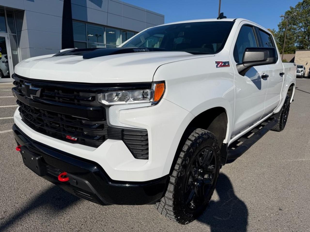 2025 Chevrolet Silverado 1500 Crew Cab Short Box 4-Wheel Drive LT Trail Boss Photo