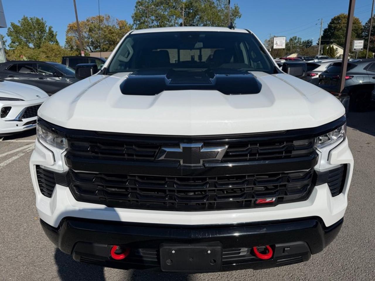 2025 Chevrolet Silverado 1500 Crew Cab Short Box 4-Wheel Drive LT Trail Boss Photo2