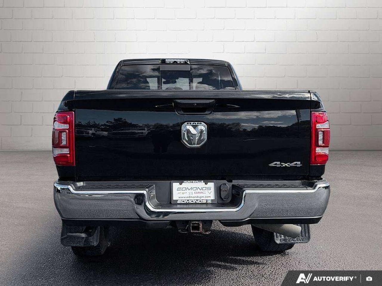 2020 RAM 2500 One Owner   Trailer Brake Controller   Power Mirrors Photo3