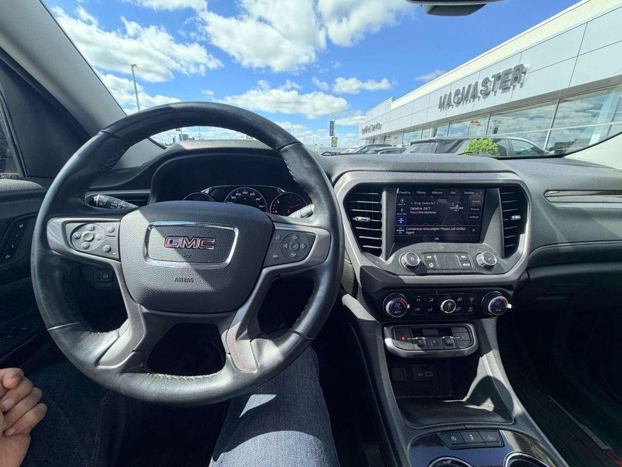 2023 GMC Acadia AT4, 3.6L V6, AWD, ALLOYS, LEATHER, 6-PASSENGER, 1-OWNER, MACMASTER ORIGINAL, CERTIFIED PREOWNED! Photo