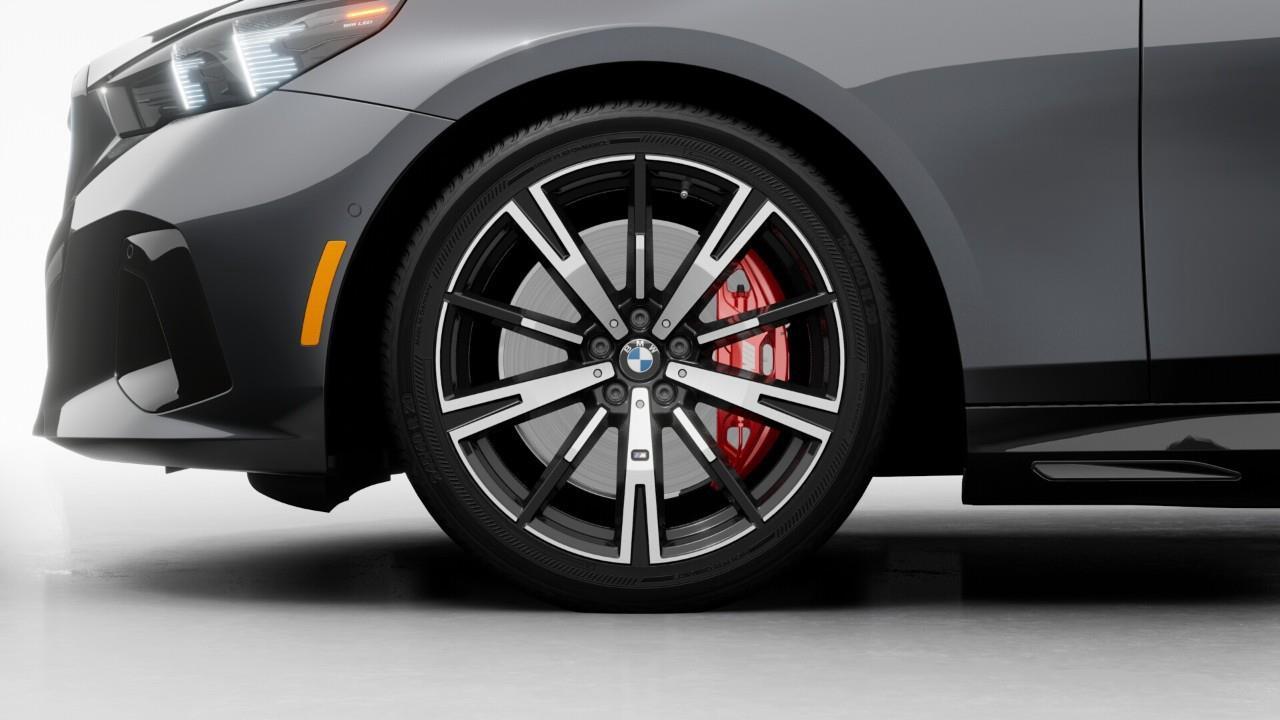 2027 BMW i5 M60 xDrive 4dr All-Wheel Drive Sedan Photo