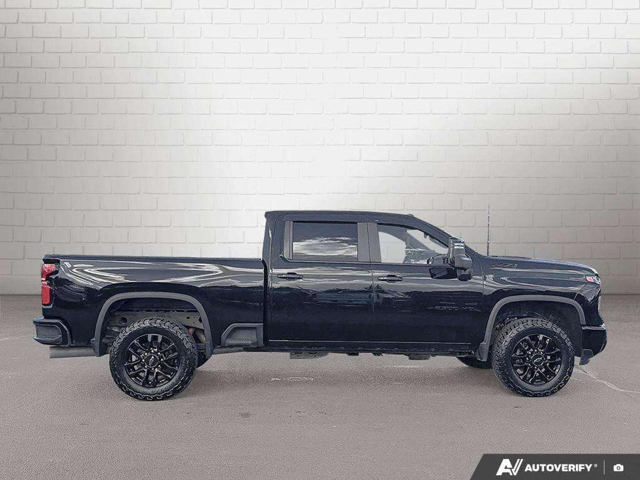 2025 Chevrolet Silverado 2500 One Owner   Trailer Brake Controller   Remote Start  Heated Seats Photo
