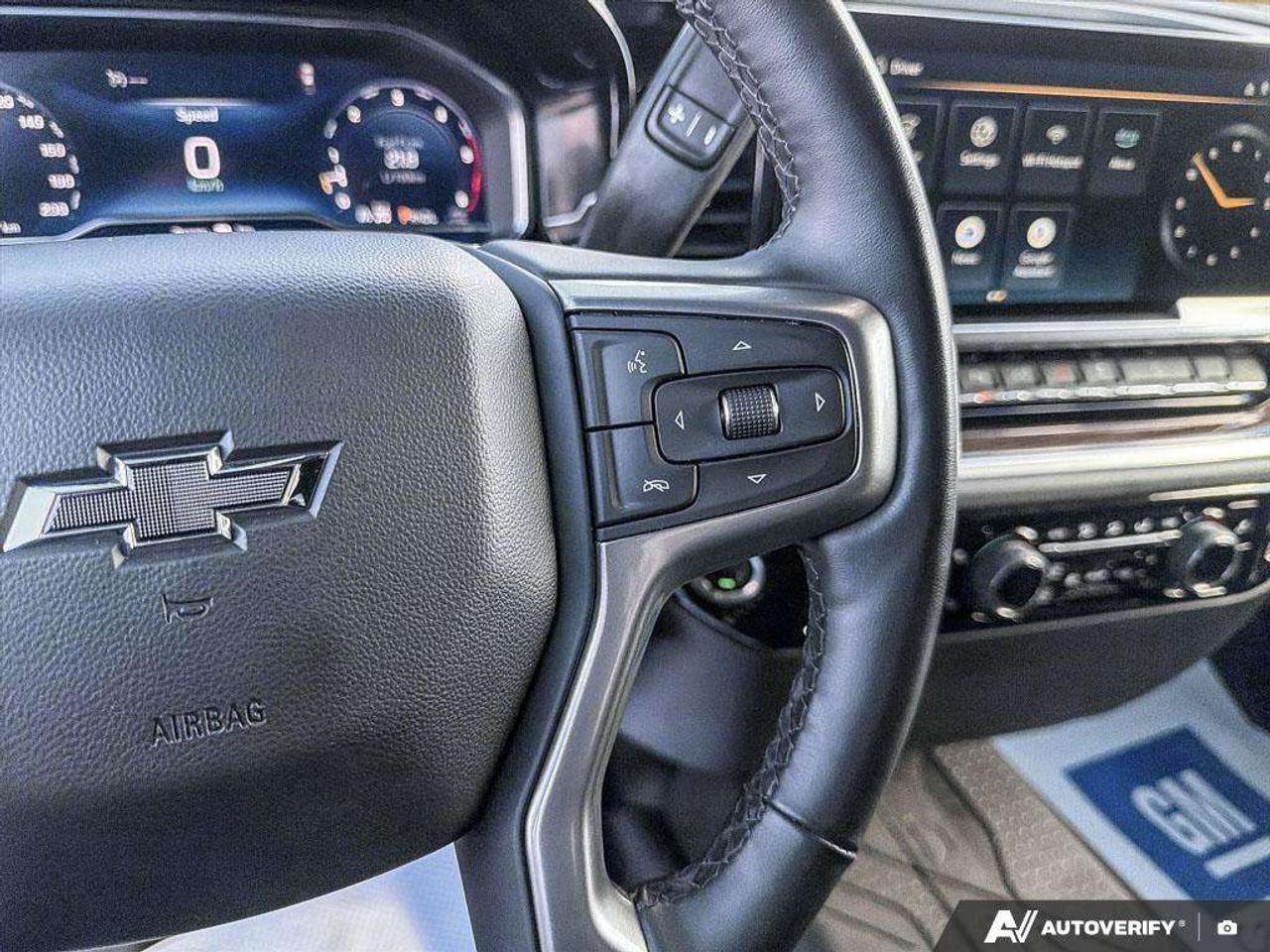 2025 Chevrolet Silverado 2500 One Owner   Trailer Brake Controller   Remote Start  Heated Seats Photo