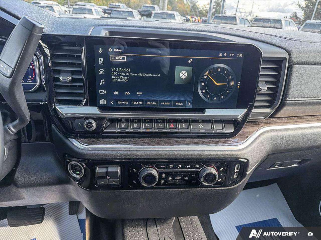 2025 Chevrolet Silverado 2500 One Owner   Trailer Brake Controller   Remote Start  Heated Seats Photo
