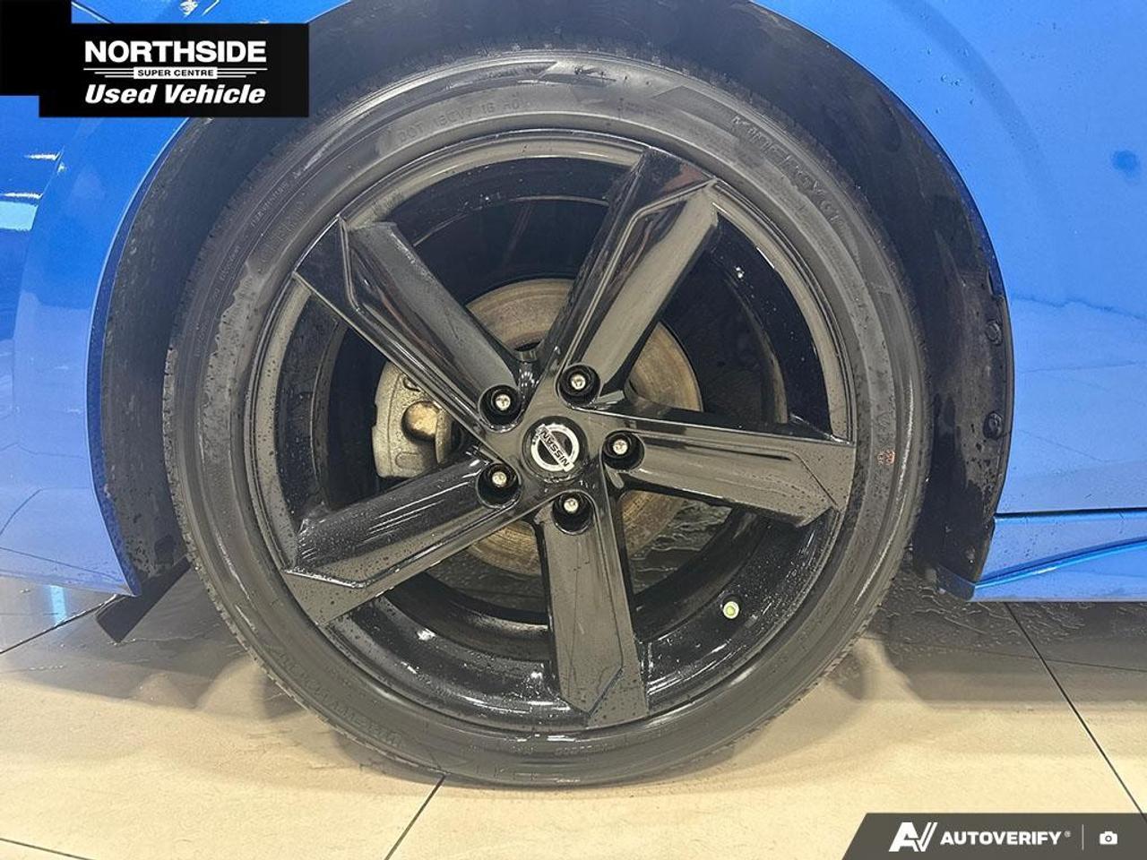 2021 Nissan Sentra SR CVT Photo