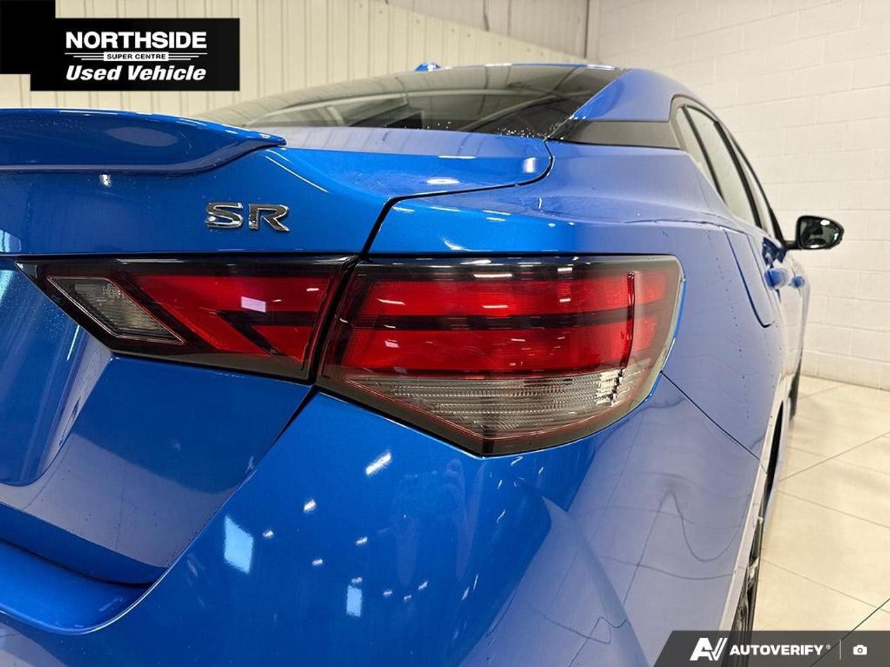 2021 Nissan Sentra SR CVT Photo
