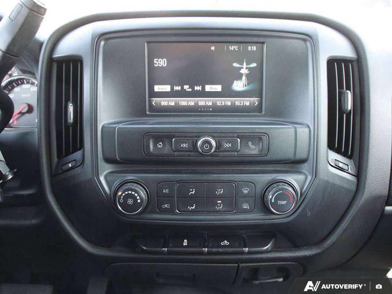 2017 GMC Sierra 1500 WT, 5.3L V8, 4X4, STEELS, CLOTH, BENCH, ONE-OWNER, AS-TRADED! Photo