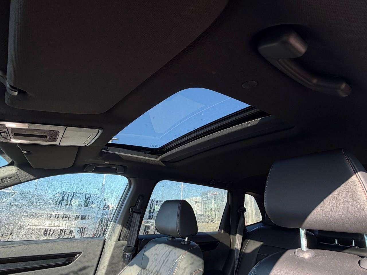 2024 Honda CR-V ACCIDENT FREE   SUNROOF   LEATHER Photo