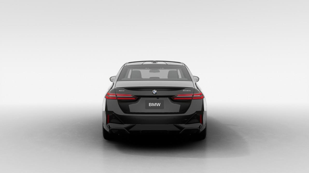 2027 BMW 530 i xDrive 4dr All-Wheel Drive Sedan Photo