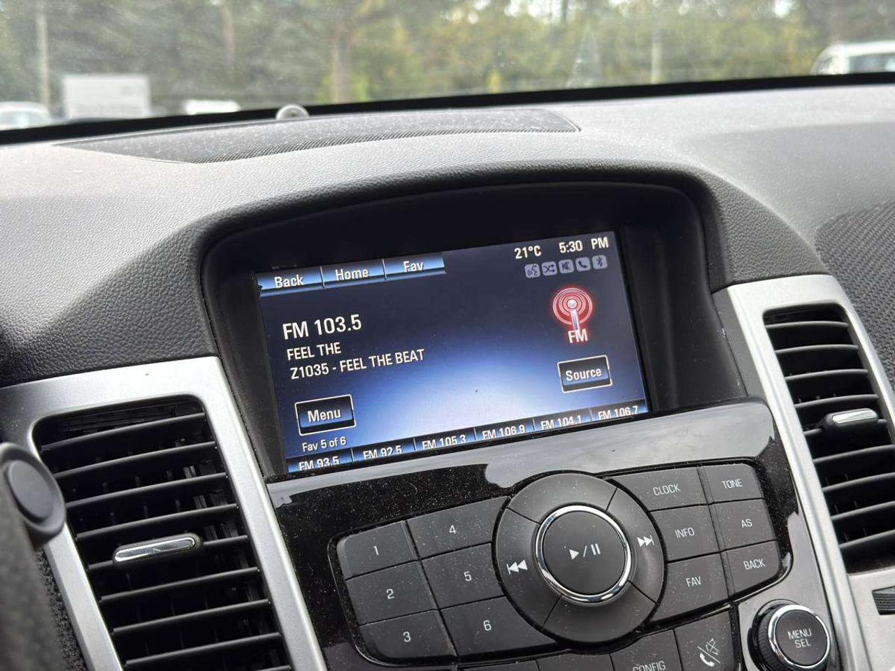 2016 Chevrolet Cruze 4DR SDN LT W-1LT Photo