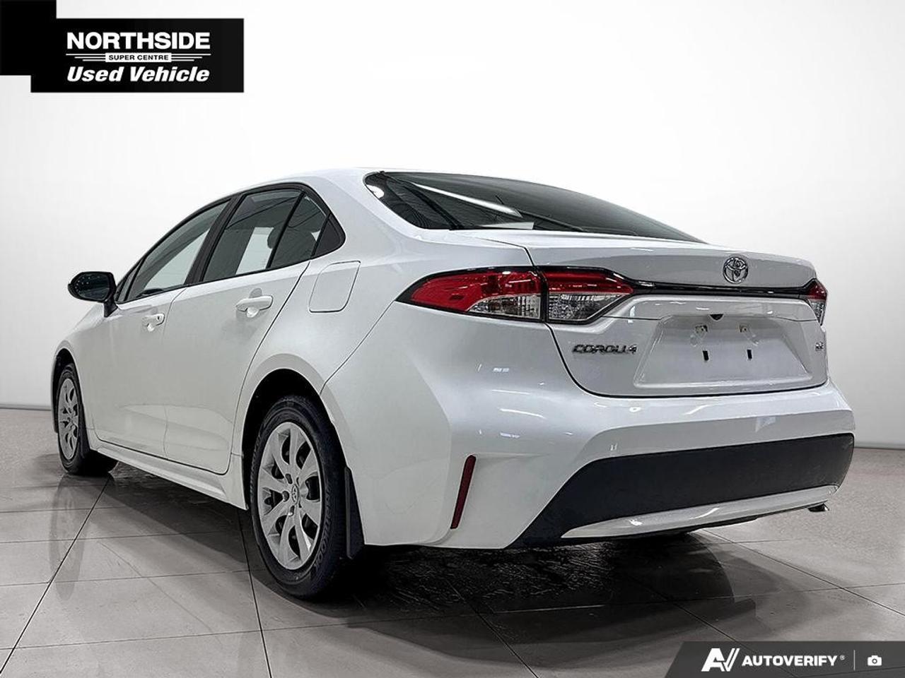2022 Toyota Corolla LE CVT Photo