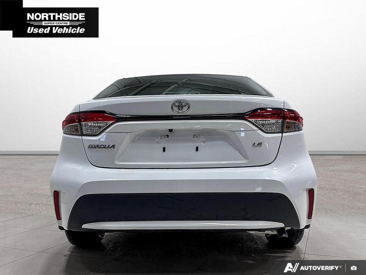 2022 Toyota Corolla LE CVT Photo