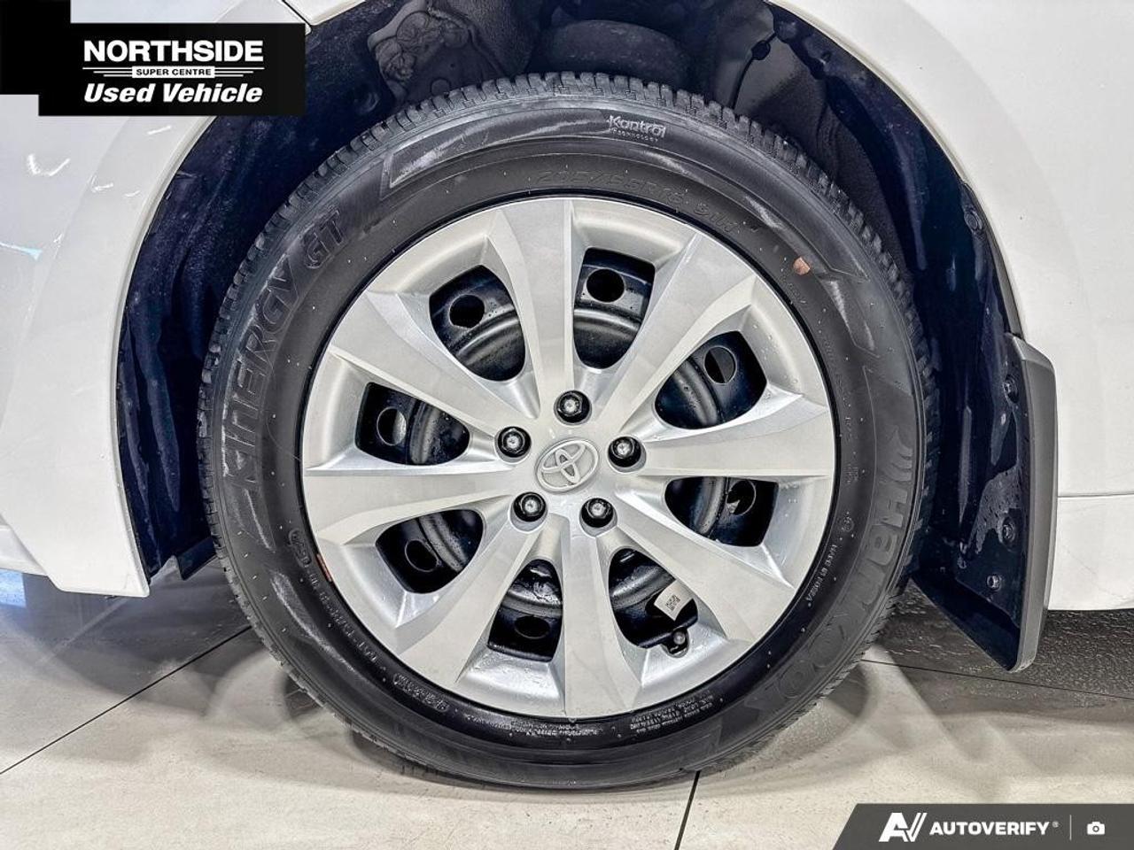 2022 Toyota Corolla LE CVT Photo